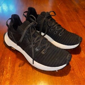 Women's Embark Lace Casual Shoes - Black/White. Women’s Size 9.5